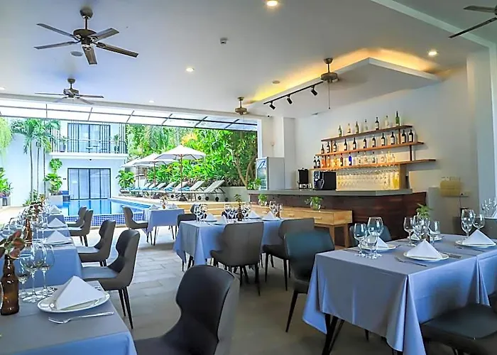 Grand Yard La Hotel 5*
